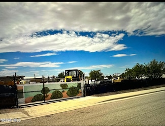 14950 Mule Deer Dr, El Paso, TX 79938