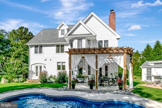 114 Ashford Dr, Chadds Ford, PA 19317