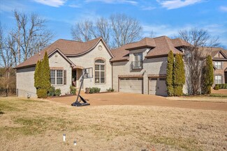 364 Crooked Creek Ln, Hendersonville, TN 37075