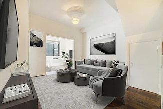 314 W 58th St Unit 2, New York, NY 10019