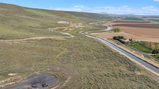 72305 Homestead Rd, Kennewick, WA 99338