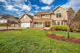 4692 Shadyside Ln, Morgantown, WV 26508