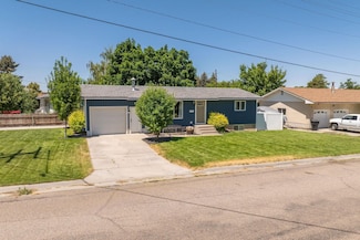 494 Hillcrest Ave, American Falls, ID 83211
