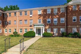 13765 Cedar Rd Unit 303C, Cleveland, OH 44118