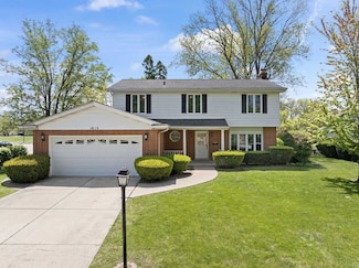 1615 E Linden Ln, Mount Prospect, IL 60056