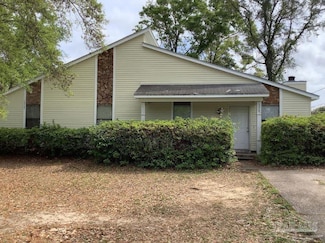 10065 Hillview Rd, Pensacola, FL 32514