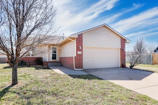 1725 E Winterset Cir, Goddard, KS 67052