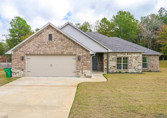 254 Carra St, Gladewater, TX 75647