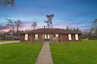304 Whipoorwill Dr, Silsbee, TX 77656