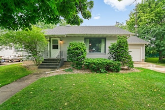 455 S Essex St, Leland, IL 60531