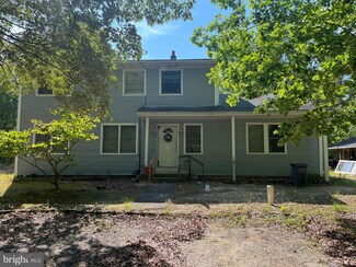 16 Lances Run Rd, Egg Harbor City, NJ 08215