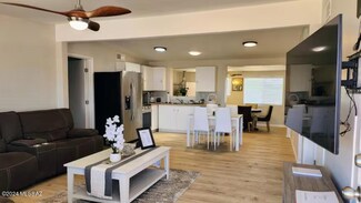 1323 W Simmons Place, Tucson, AZ 85705