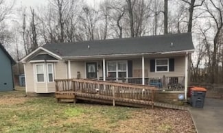 820 Shelton Cir, Clarksville, TN 37042