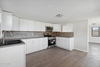 417 W Taylor Ave, Coolidge, AZ 85128
