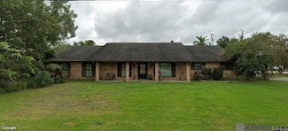 1212 Grand Pointe Ave, Breaux Bridge, LA 70517