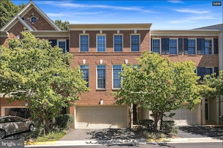 5394 Chieftain Cir, Alexandria, VA 22312