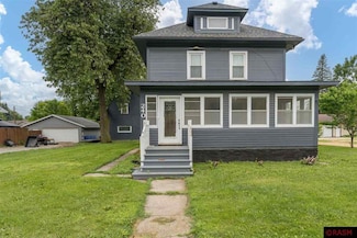 240 240 Cleveland Ave W, Winnebago, MN 56098