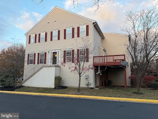 6641 Creek Point Way, Alexandria, VA 22315