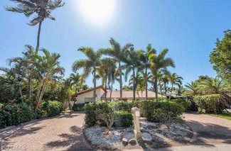 778 Broad Ct S, Naples, FL 34102