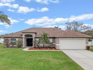 2214 Lake Pointe Cir, Leesburg, FL 34748