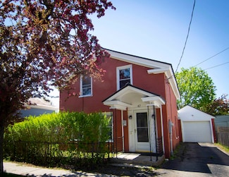 47 Pitkin St, Burlington, VT 05401