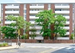 29 Concord Ave Unit 702, Cambridge, MA 02138
