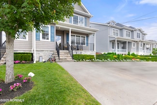 95 Henry St, Lakewood, NJ 08701
