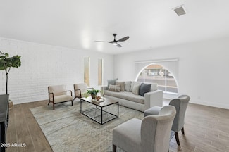 403 W Gail Dr, Chandler, AZ 85225