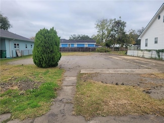 306 S Dilton St, New Orleans, LA 70123