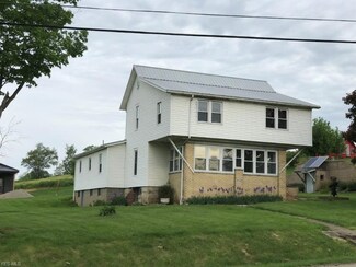 5024 State Route 93 NW, Dundee, OH 44624