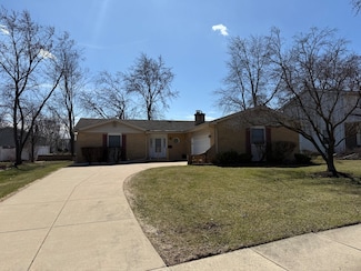 2015 Sheffield Ln, Wheaton, IL 60189