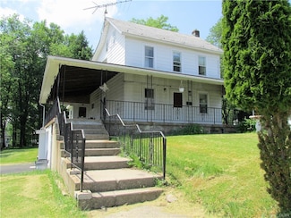 207 N Franklin St, Pen Argyl, PA 18072