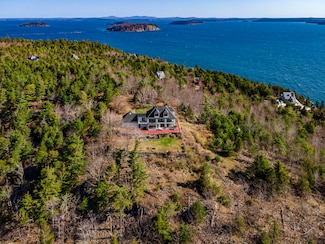 18 Greenway Ct, Bar Harbor, ME 04609