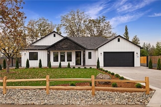 5085 Country Club Dr, Paradise, CA 95969