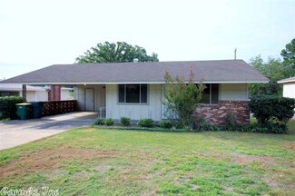 9911 Brooks Ln, Little Rock, AR 72205