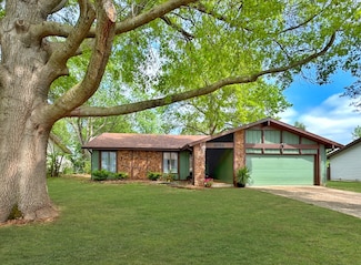 4084 S Eaton Ave, Springfield, MO 65807