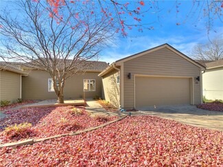 8011 Echo Dr, Norwalk, IA 50211