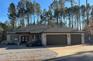 34 Victoria Ln, Hot Springs Village, AR 71909
