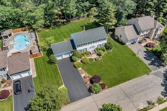 21 van Hise Ct, East Brunswick, NJ 08816