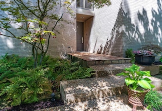 1615 Clarendon St, Longview, TX 75601
