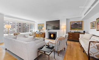 200 E 66th St Unit C1605, New York, NY 10065