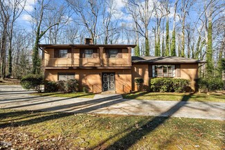 814 Woodland Dr, Siler City, NC 27344