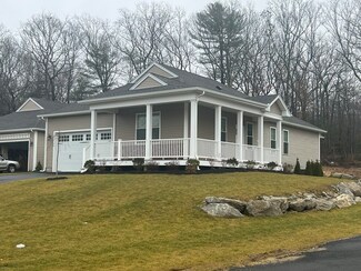 11 Walter Edwards St Unit 13, Uxbridge, MA 01569