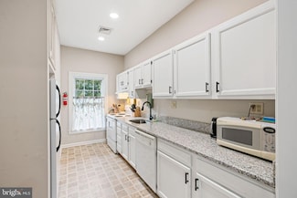 49 Chestnut St, Haddonfield, NJ 08033