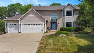 14812 S Hawthorn Cir, Plainfield, IL 60544