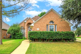 1005 Carina Ct, Arlington, TX 76013