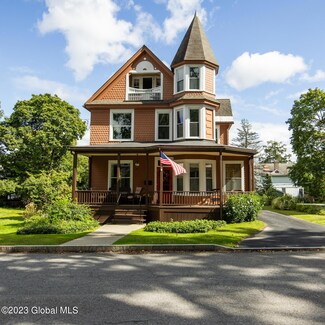 19 N Lyons Ave, Albany, NY 12204