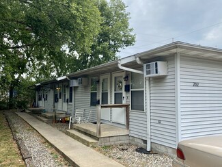 202 Hartle Ave, Urbana, IL 61802