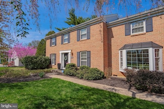 2962 Fairfield Dr N, Allentown, PA 18103