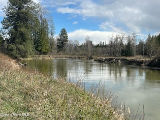386 Hummingbird Dr, Sandpoint, ID 83864